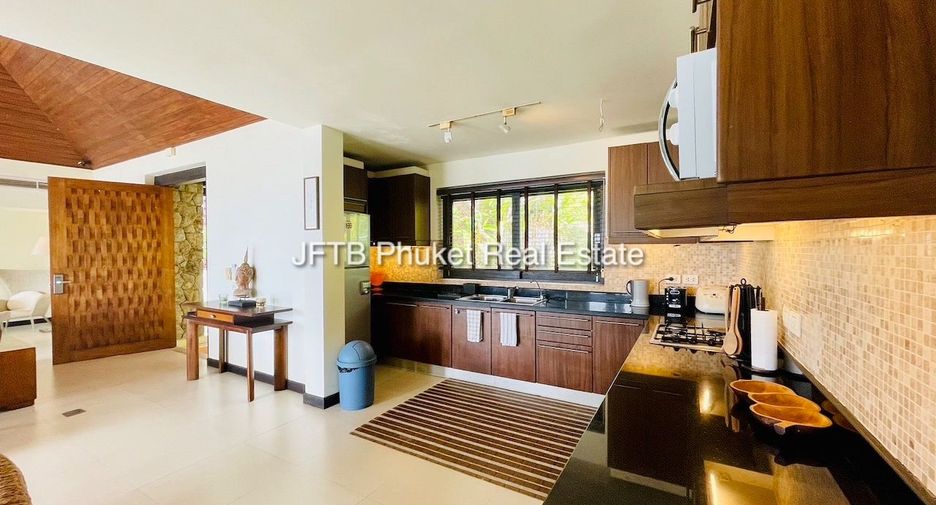 For sale 4 bedrooms villa in Kathu, Phuket