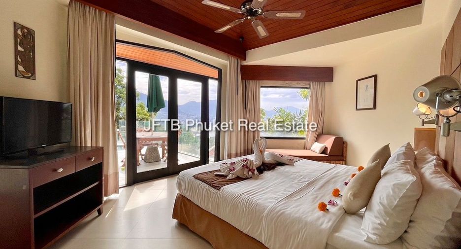For sale 4 bedrooms villa in Kathu, Phuket