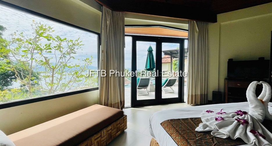 For sale 4 bedrooms villa in Kathu, Phuket