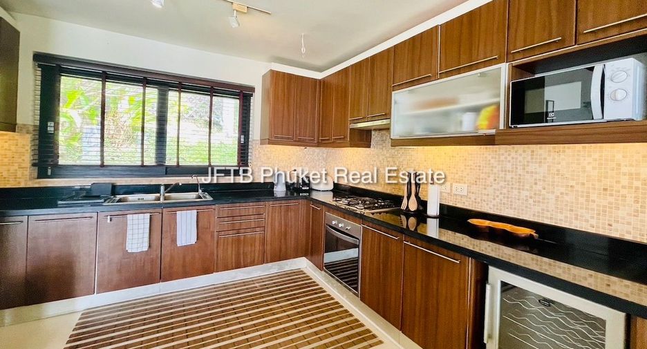 For sale 4 bedrooms villa in Kathu, Phuket
