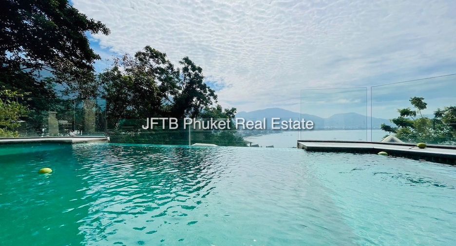 For sale 4 bedrooms villa in Kathu, Phuket