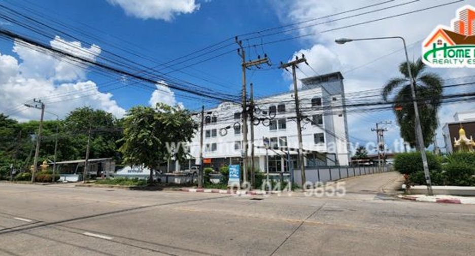 For sale 68 Beds serviced apartment in Mueang Phitsanulok, Phitsanulok