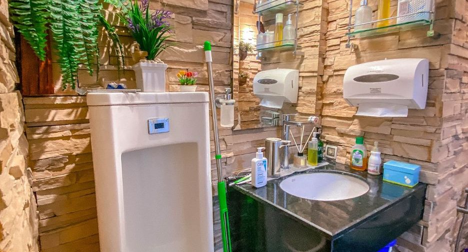 Продажа 2 спальни кондо в Чатучак, Бангкок
