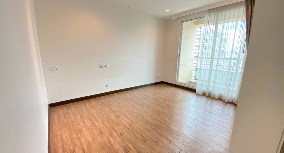 Wohnung zur Miete mit 4 Zimmer in Khlong Toei, Bangkok