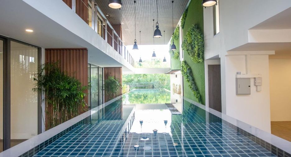 For sale 2 bedrooms condo in Watthana, Bangkok
