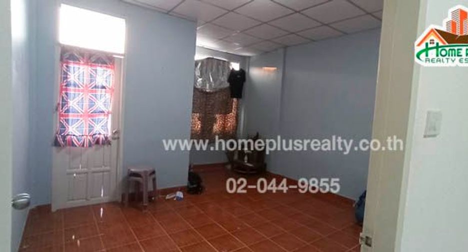 For sale 2 bedrooms townhouse in Lam Luk Ka, Pathum Thani