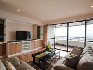 Wohnung zur Miete mit 3 Zimmer in Khlong Toei, Bangkok