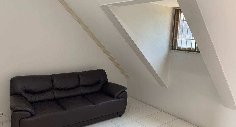 Reihenhaus zur Miete mit 4 Zimmer in Sathon, Bangkok