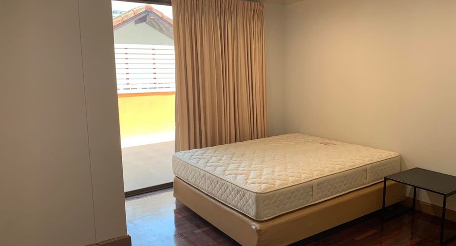 Reihenhaus zur Miete mit 4 Zimmer in Sathon, Bangkok