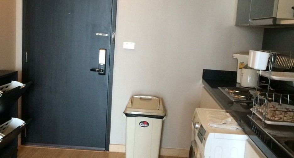 Продажа 2 спальни кондо в Кхлонг Тоеи, Бангкок