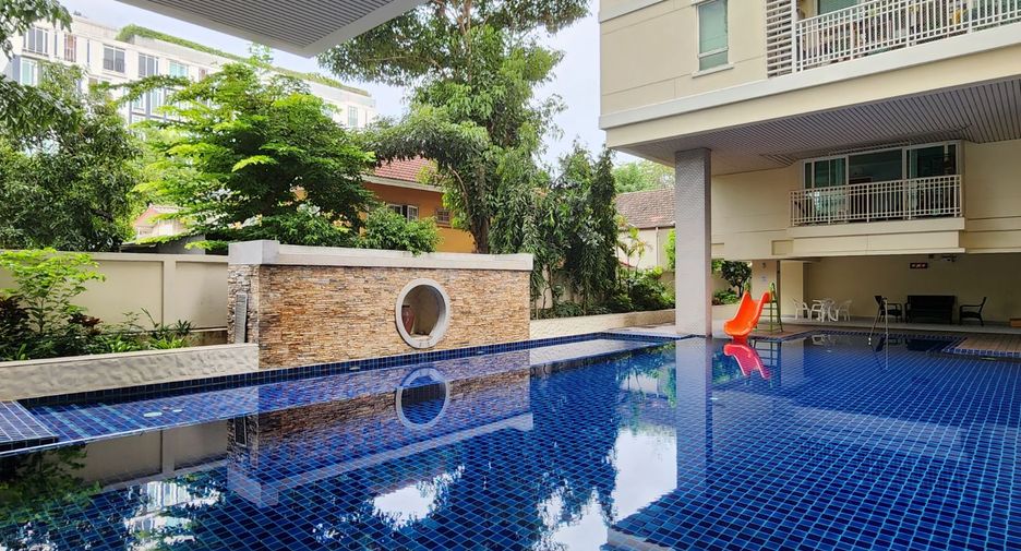 Wohnung zur Miete mit 1 Zimmer in Yan Nawa, Bangkok
