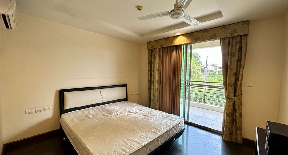 For sale 3 Beds apartment in Pratumnak, Pattaya