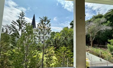 Apartamento en venta de 3 habitaciones en Pratumnak, Pattaya