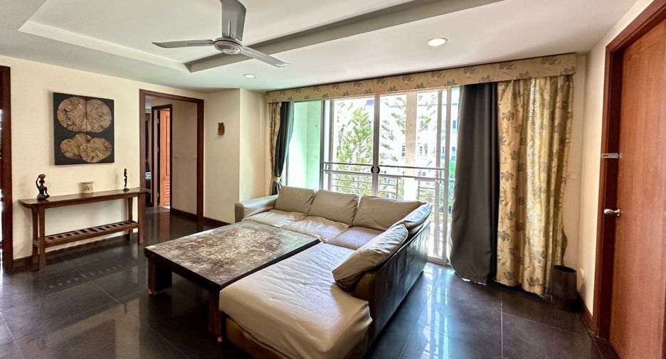 For sale 3 bed apartment in Pratumnak, Pattaya