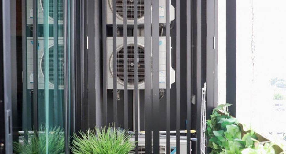 For rent 2 bedrooms condo in Wang Thonglang, Bangkok