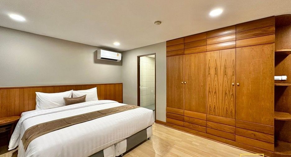 À louer 3 chambres condo à Watthana, Bangkok