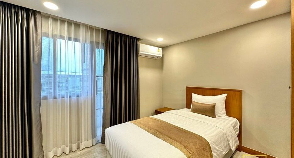 À louer 3 chambres condo à Watthana, Bangkok