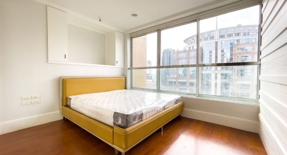 For sale 3 bedrooms condo in Pathum Wan, Bangkok