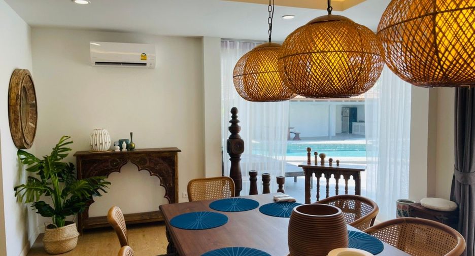 For rent 6 bedrooms villa in Mueang Phuket, Phuket