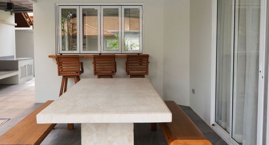 For rent 6 bedrooms villa in Mueang Phuket, Phuket