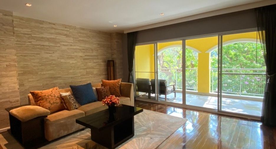 For rent 2 bedrooms condo in Khlong Toei, Bangkok