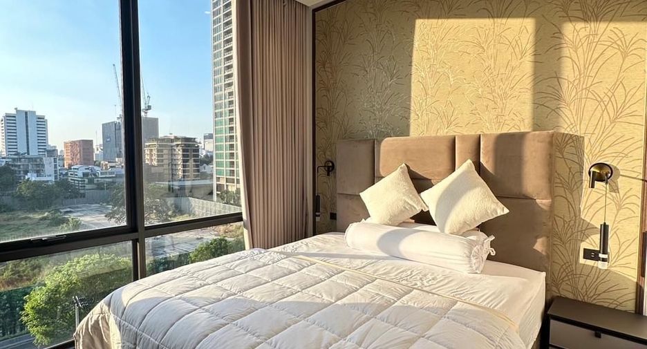 For rent and for sale 2 bedrooms condo in Pathum Wan, Bangkok