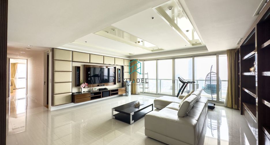 Condo en venta de 3 habitaciones en Sathon, Bangkok
