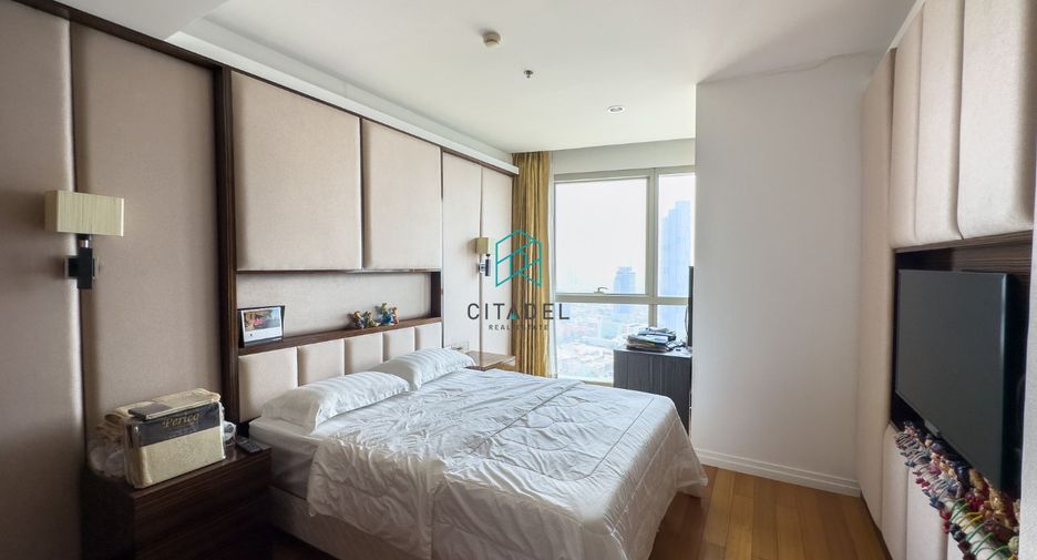 Condo en venta de 3 habitaciones en Sathon, Bangkok