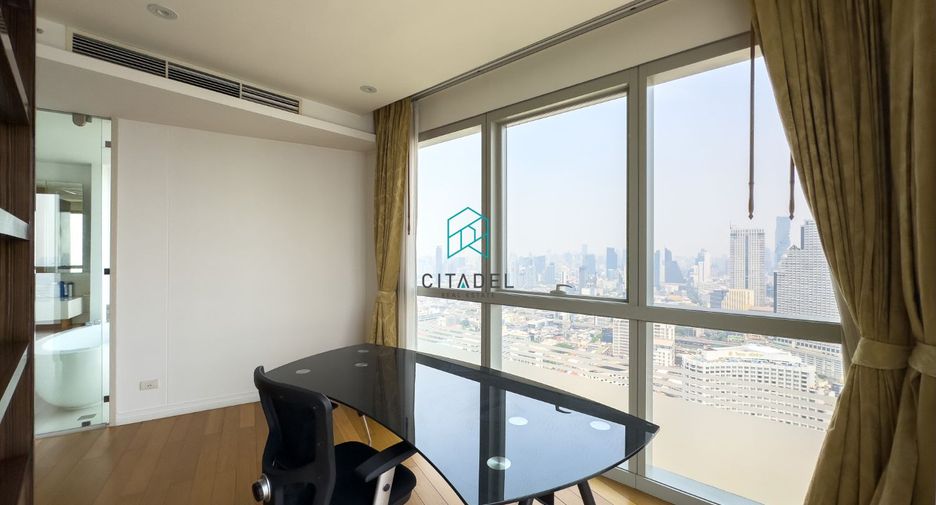 Condo en venta de 3 habitaciones en Sathon, Bangkok