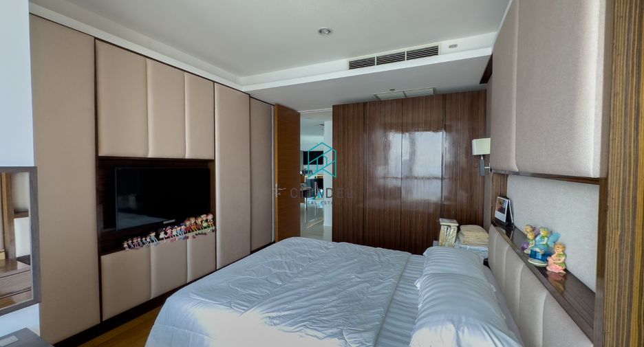 Condo en venta de 3 habitaciones en Sathon, Bangkok