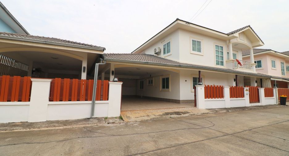 For sale 4 bed house in Mueang Udon Thani, Udon Thani