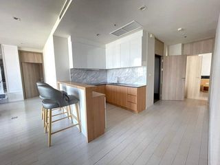 Wohnung zur Miete mit 3 Zimmer in Pathum Wan, Bangkok