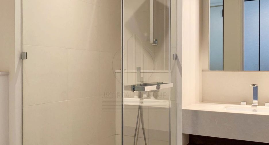 Condo en venta de 2 habitaciones en Sathon, Bangkok