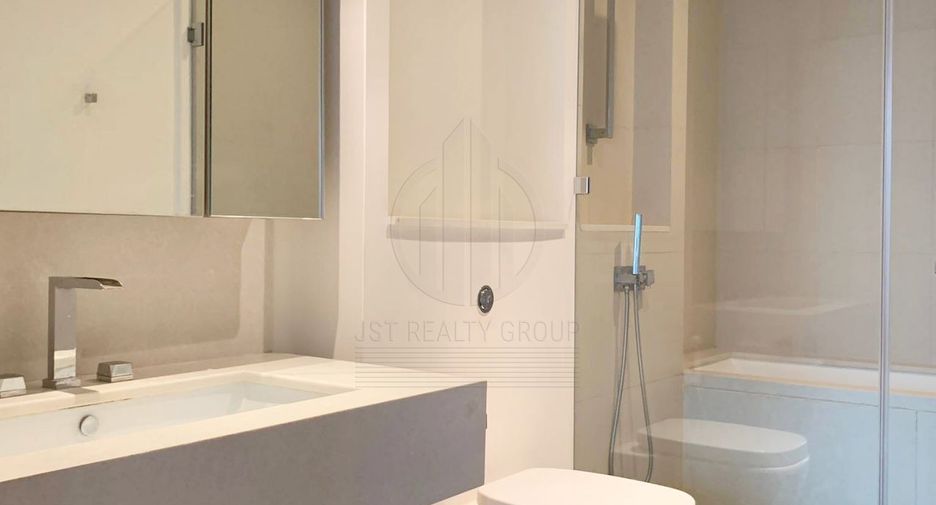 Condo en venta de 2 habitaciones en Sathon, Bangkok