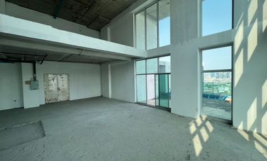 For sale 3 Beds condo in Ratchathewi, Bangkok