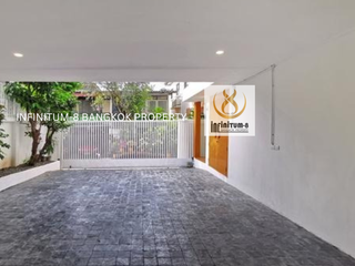 For sale 5 bed office in Suan Luang, Bangkok