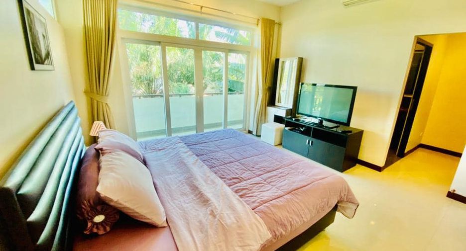 For rent 4 Beds villa in Jomtien, Pattaya
