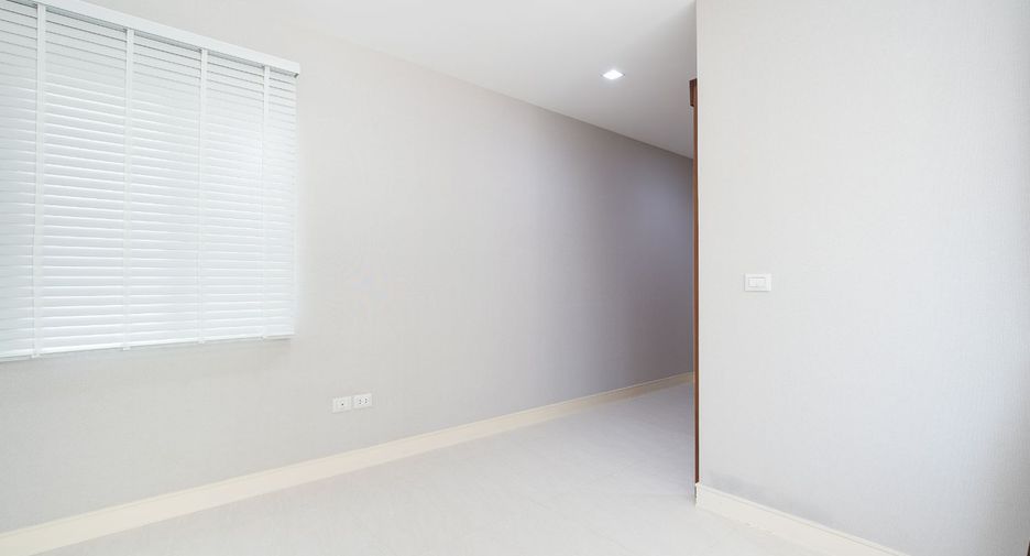 For sale 4 bedrooms house in Bang Kruai, Nonthaburi