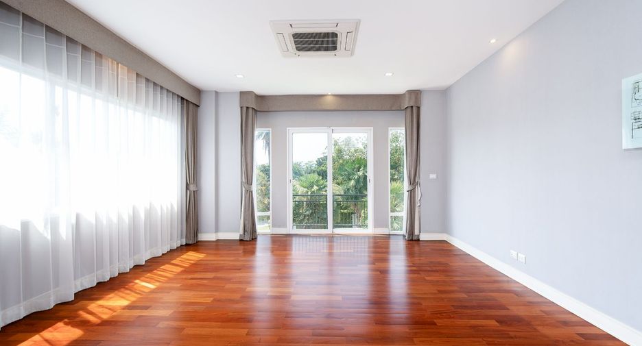 For sale 4 bedrooms house in Bang Kruai, Nonthaburi