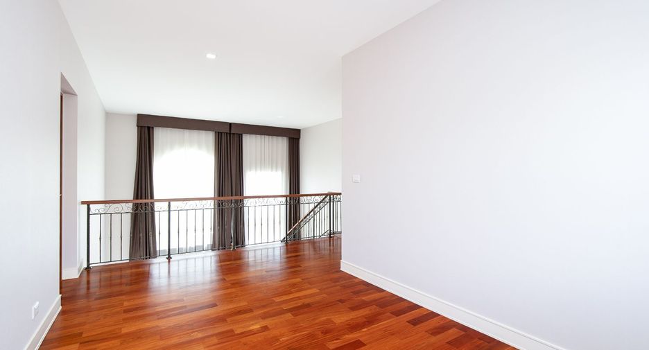 For sale 4 bedrooms house in Bang Kruai, Nonthaburi