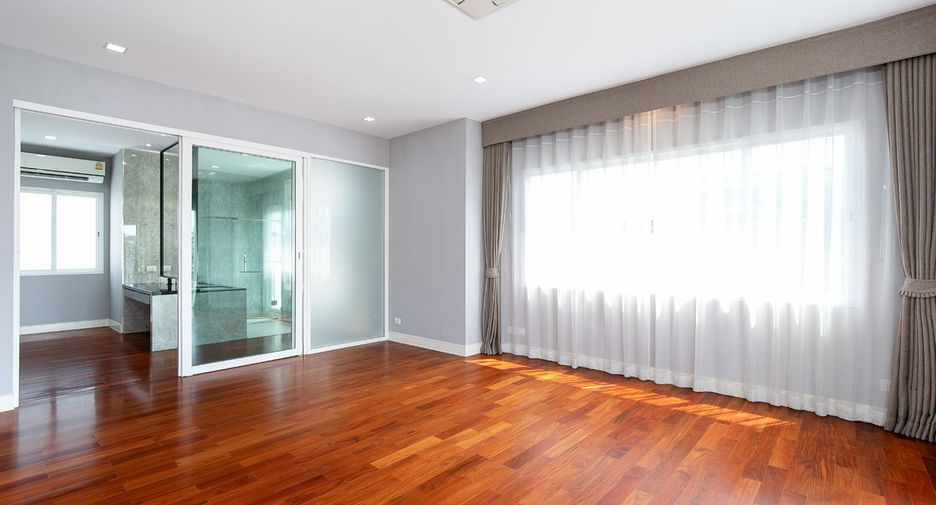 For sale 4 bedrooms house in Bang Kruai, Nonthaburi