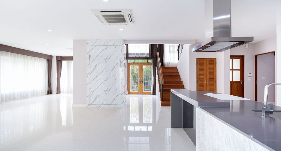 For sale 4 bedrooms house in Bang Kruai, Nonthaburi