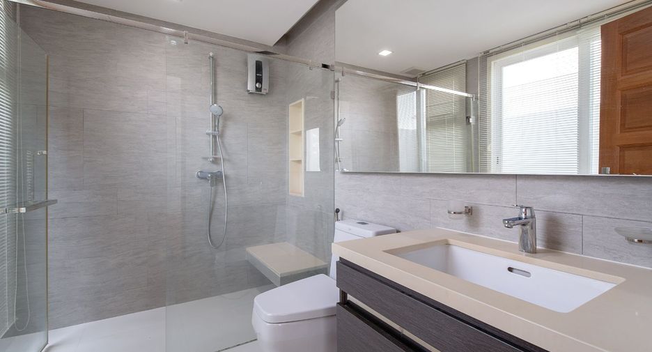 For sale 4 bedrooms house in Bang Kruai, Nonthaburi