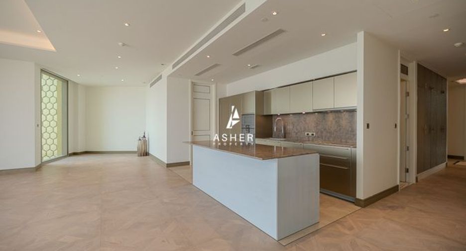 For sale 3 bed condo in Khlong San, Bangkok