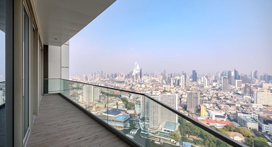 For sale 3 bed condo in Khlong San, Bangkok