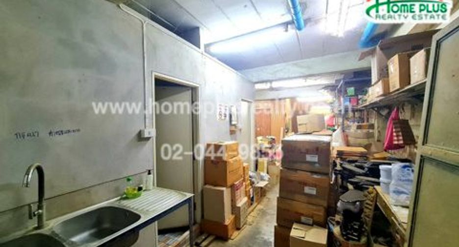 For sale retail Space in Bang Na, Bangkok