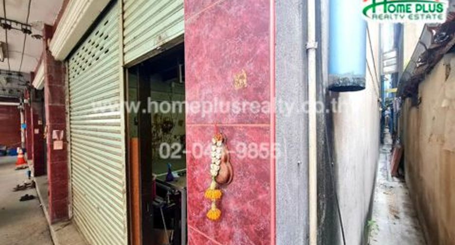 For sale retail Space in Bang Na, Bangkok