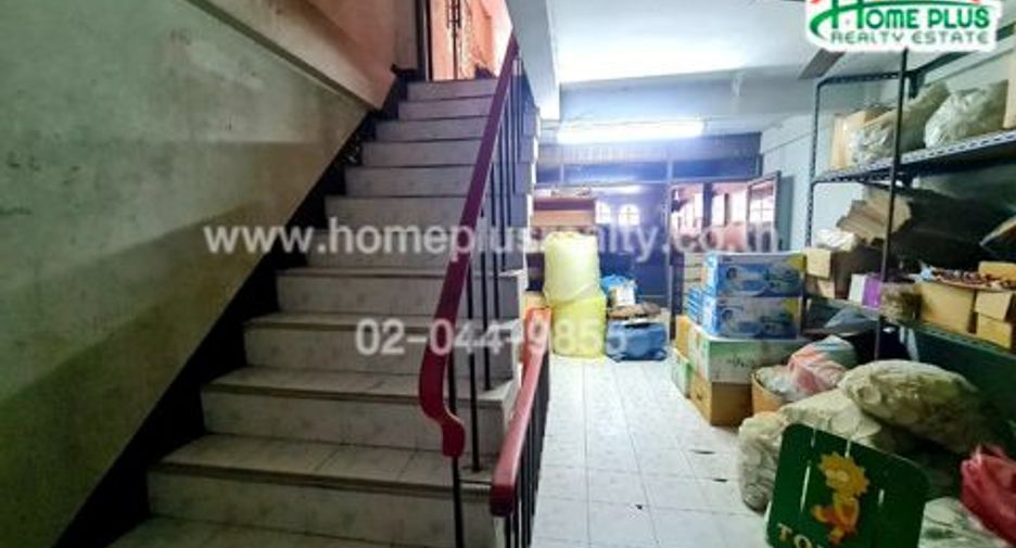 For sale retail Space in Bang Na, Bangkok