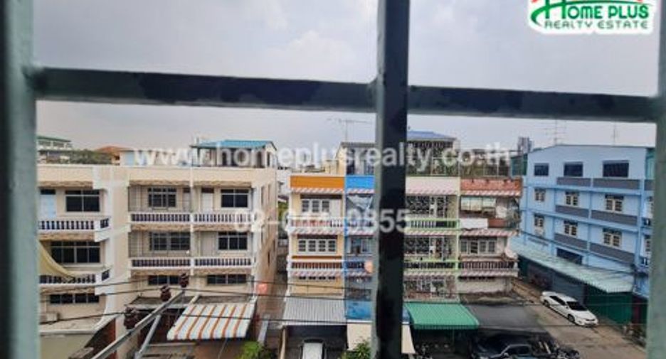 For sale retail Space in Bang Na, Bangkok