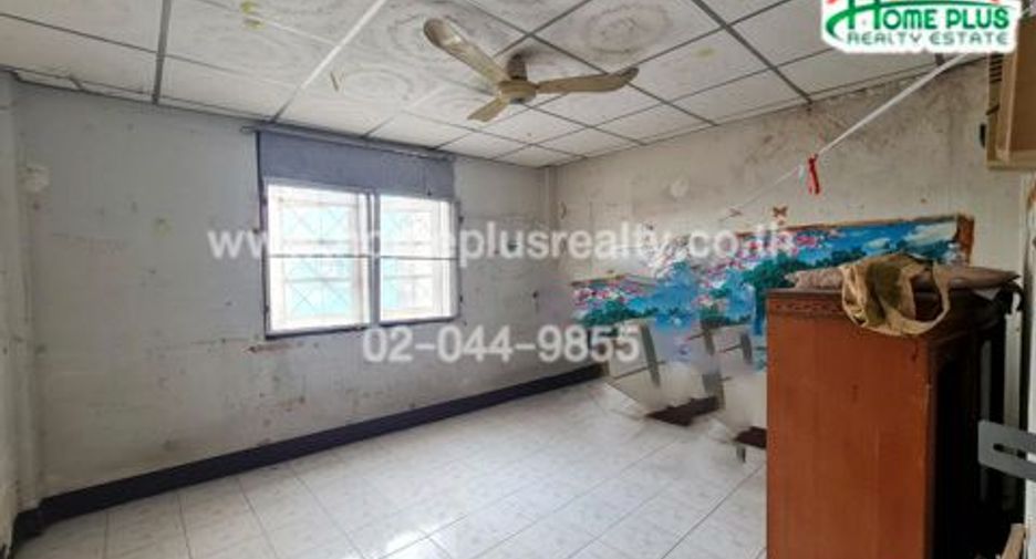 For sale retail Space in Bang Na, Bangkok